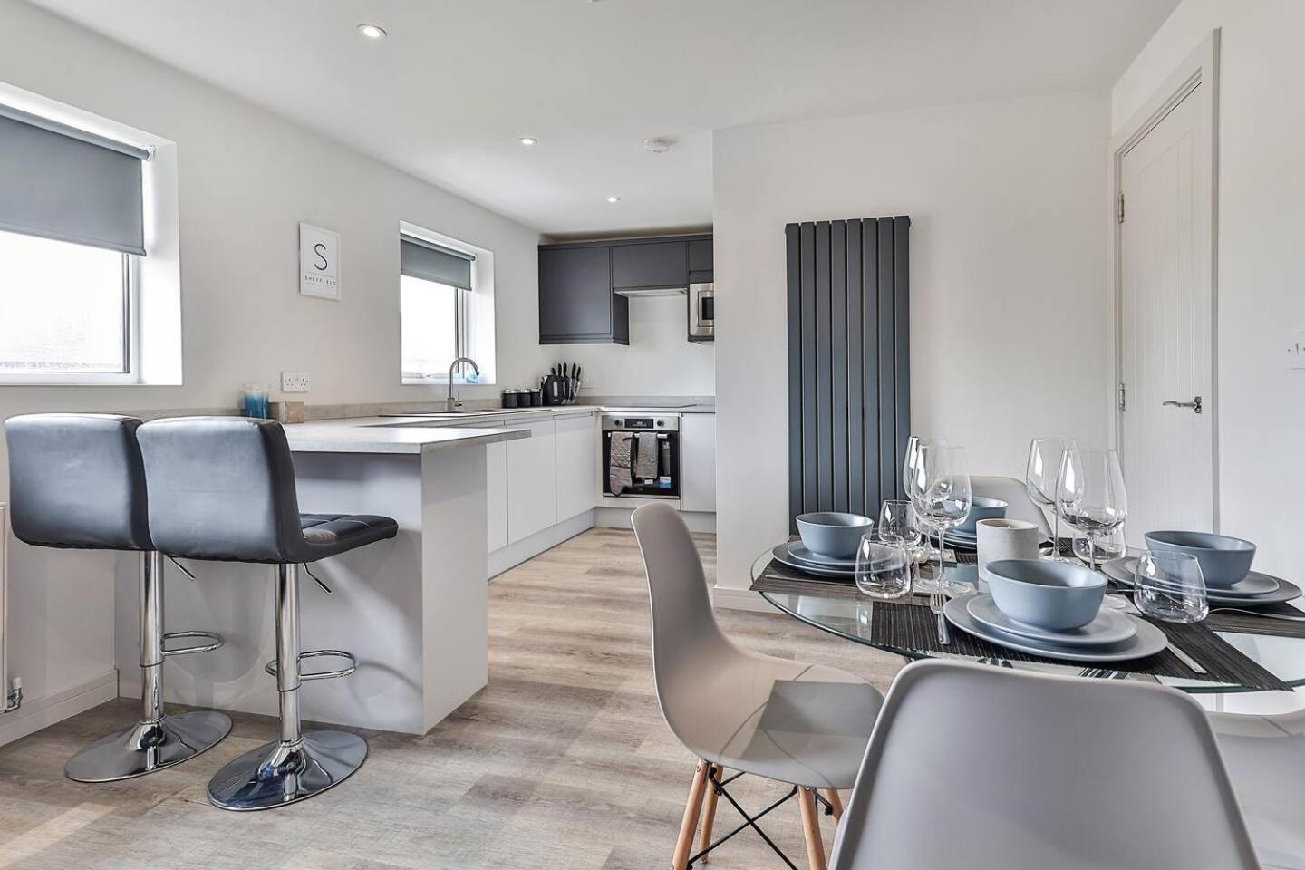 Newly Renovated 3 Bed 2 Bath Apartment & Parking Sheffield Exterior foto